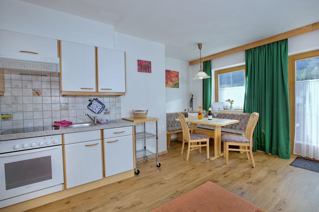 Apartment Ferienwohnung Bacher 크리믈 객실 사진